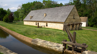 George Washington's Distillery