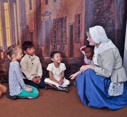 Story Time in Hands-on-History