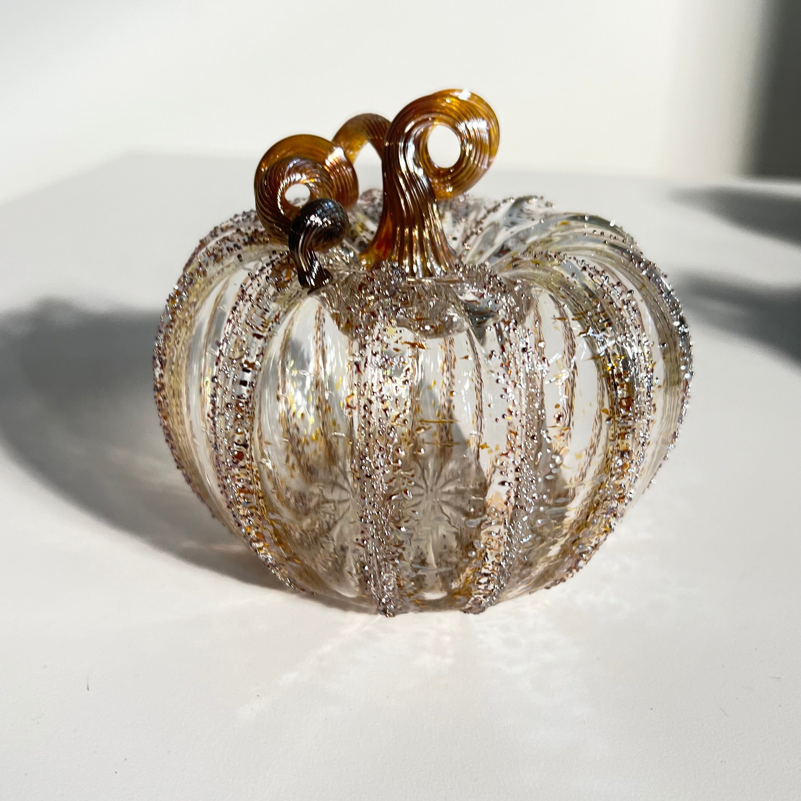 Luke Adams Glass Art Signing | George Washington's Mount Vernon