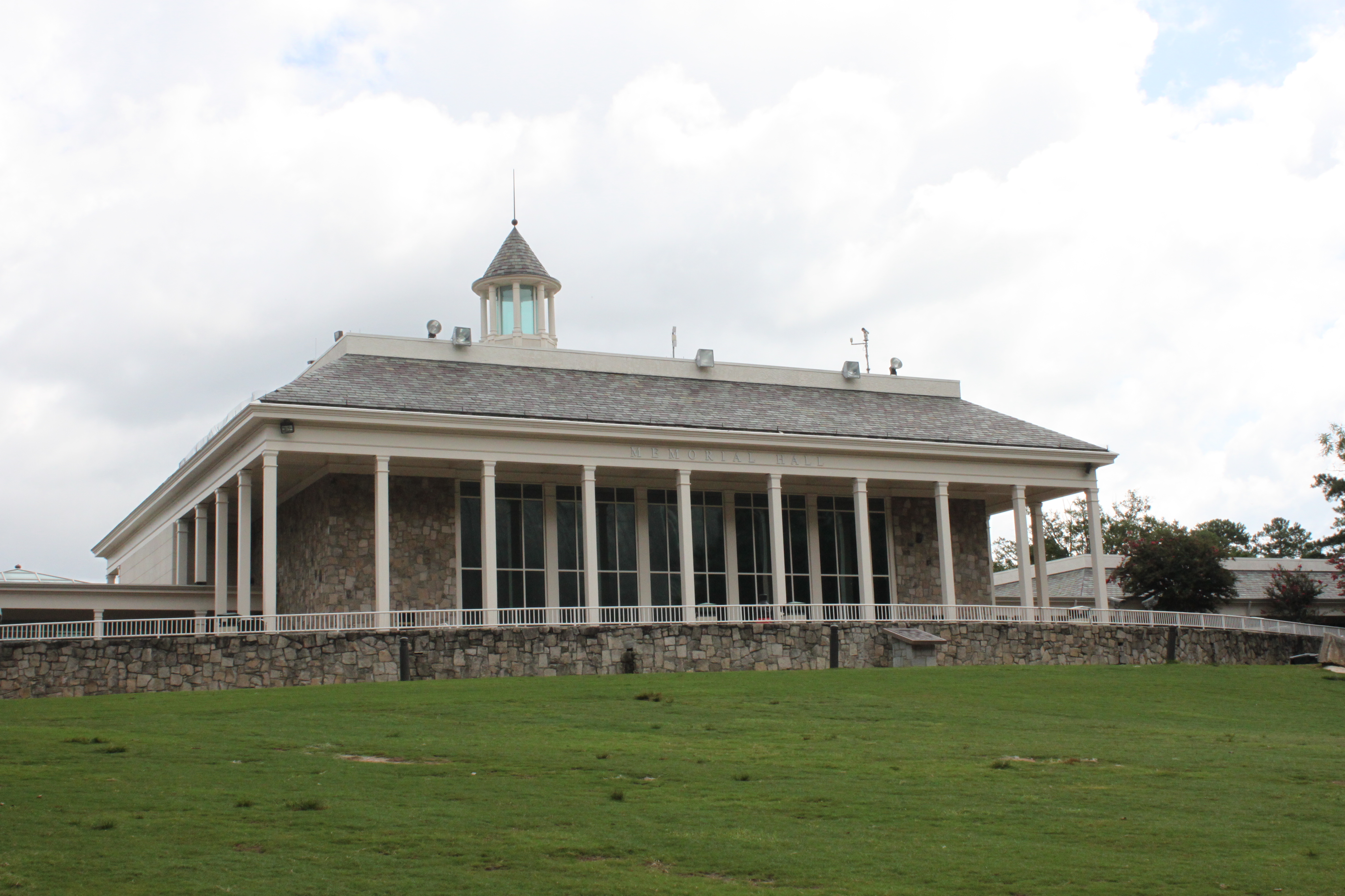 Memorial Hall, Stone Mountain · Washington's Mount Vernon