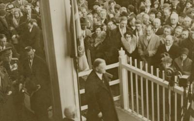 President Hebert Hoover address guests on the Piazza at Mount Vernon at the bicentennial ceremony commemorating the 200th anniversary of the birth of George…