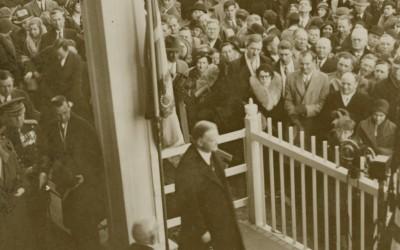 President Herbert Hoover addresses guests on the piazza at Mount Vernon at the bicentennial ceremony commemorating the 200th anniversary of the birth of…