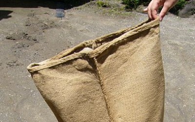 Hemp sack with hemp threading