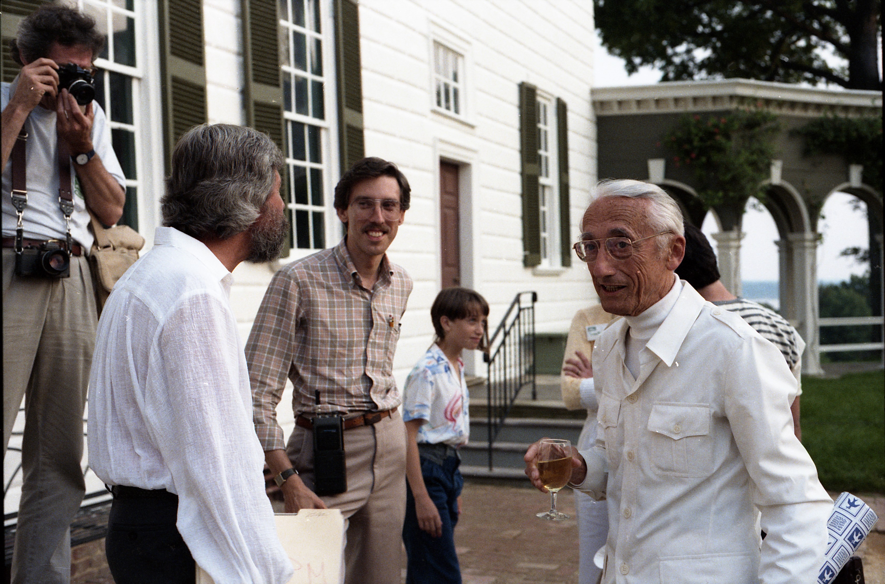 Jacques Cousteau at Mount Vernon. (MVLA)