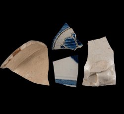 Westerwald/Rhenish stoneware chamberpot.