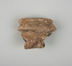 Wine bottle neck with two-part finish.