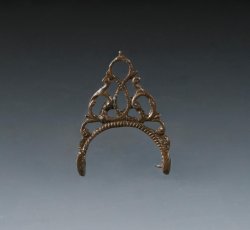 Copper alloy watch fob swivel seal frame with acanthus leaves and cord design.