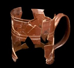 Nottingham mug with handle and no base.