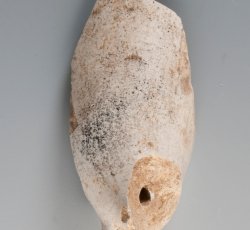 Tobacco pipe bowl with spur. 