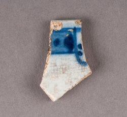 Blue painted pearlware teabowl.