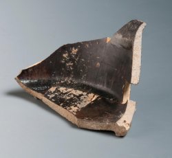 North Midlands/Staffordshire slipware earthenware patty pan.