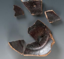 North Midlands/Staffordshire slipware hollowware BASE D.