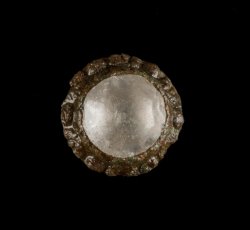 Faceted colorless glass inset sleeve button.