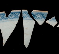 Chinese export porcelain slop bowl.