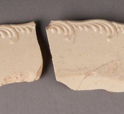 Feather-edge creamware plate or platter.