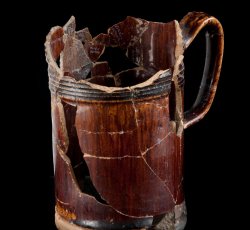 Manganese mottled mug.