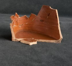 Chinese export porcelain plate.