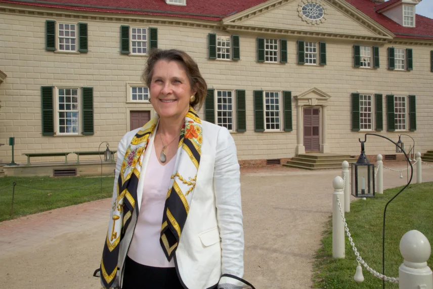 Curator's Choice Gift Guide