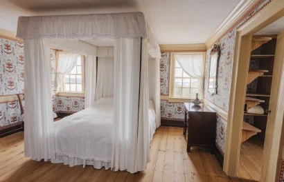 The Washingtons' Bedchamber