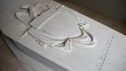 Visit the Washington's Tomb