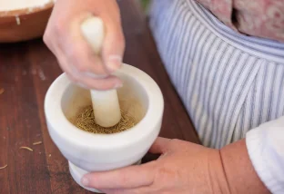 Mortar & Pestle 