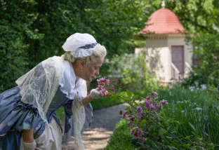 Martha Washington Constance Shofi 2025