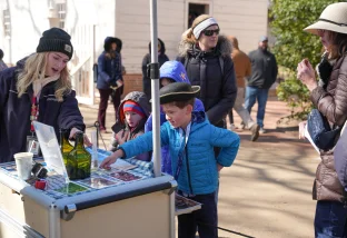 Kids at the Discovery Station