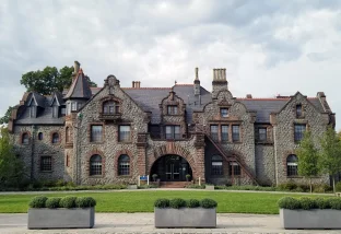 The Peck School