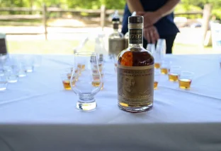 whiskey tasting at the distillery Gristmill