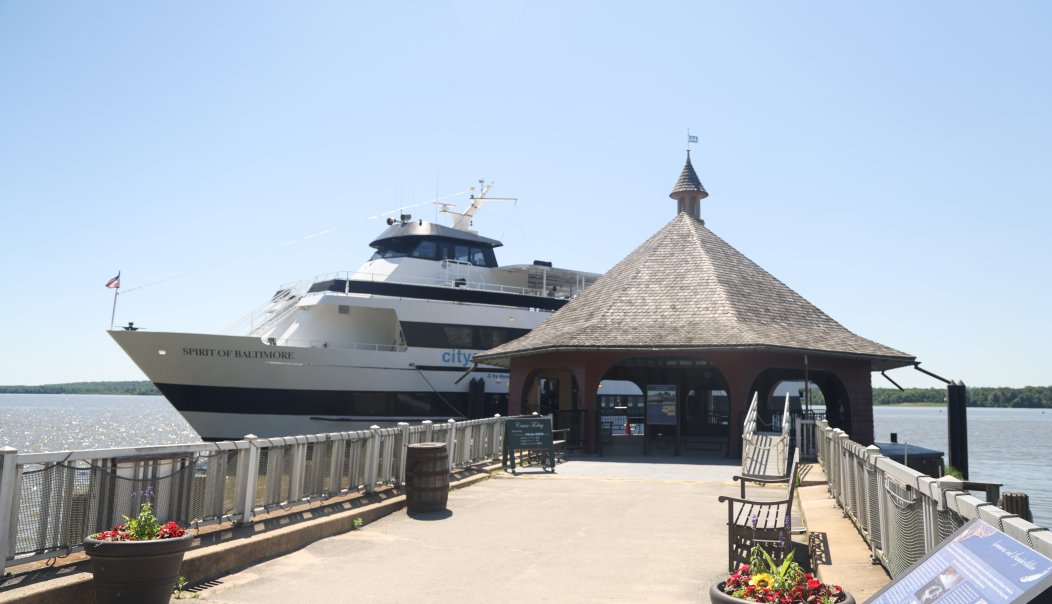 Photo Cruise Boat at the Wharf