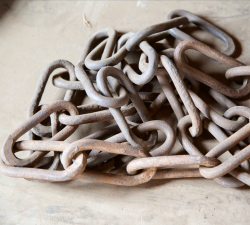Chains made at the Mount Vernon blacksmith shop