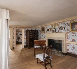 The Washingtons' Bedchamber 