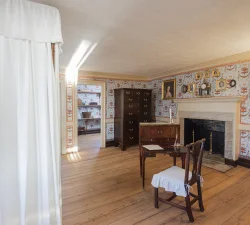 The Washingtons' Bedchamber