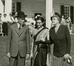 Prime Minister Jawaharlal Nehru, Indira Nehru, Congresswoman and Vice Regent for Ohio Frances Payne Bolton, and Kamala Nehru at Mount Vernon, 1949