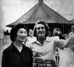 Mrs. Takeo Miki & Mrs. Nelson Rockefeller at Mount Vernon