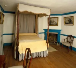 blueroom_1982.jpg