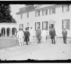 group-at-mount-vernon_loc_00415v.jpg