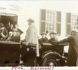 roosevelt-1933-2.jpg