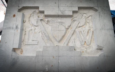 Carving the new sandstone replica