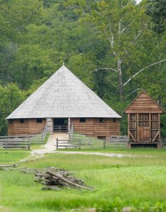16 Sided Barn at the Farm