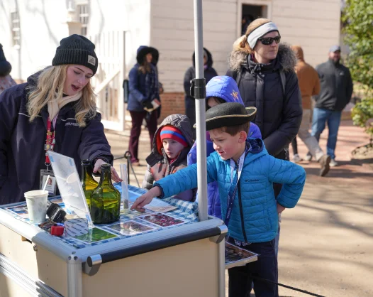 Kids at the Discovery Station