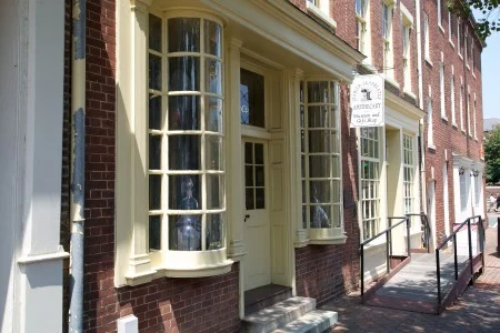 Stabler-Leadbeater Apothecary Museum