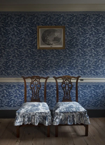 Gothic-back side chair, similar to those likely used by the Washingtons in the Blue Room. (Gavin Ashworth, MVLA) 