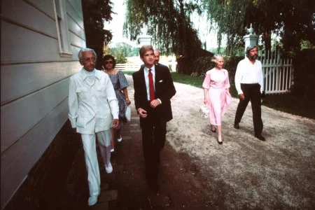 Jacques Cousteau at Mount Vernon. (MVLA)