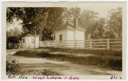 West gate and porter's lodges, 1932. (MVLA)