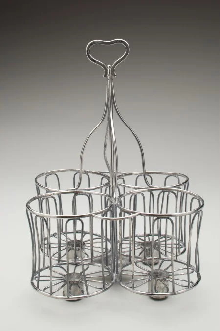 The “bottle rollers” designed by George Washington were bequeathed to George Washington Parke Custis. [W-4578]