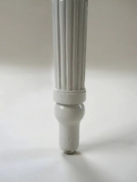 Detail of chair leg. Side chair Maker: Jean-Baptiste LeLarge Beechwood, paint c. 1785. (MVLA)