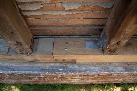 This image demonstrates a stud connection to the sill, by means of a metal L-bracket. (MVLA)