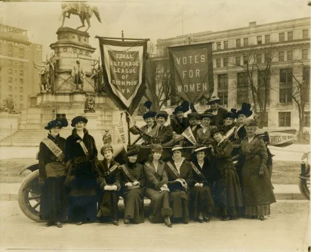 Equal Suffrage League of Richmond, Virginia, May 1915. Virginia Museum of History and Culture (2002.225.2)