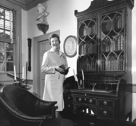 Mrs. Guy in Washington's Study. MVLA. 